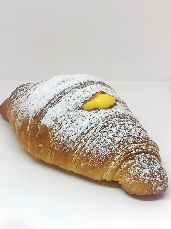 Farinata di ceci: la torta salata ligure cotta nel forno a legna