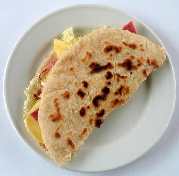 Piadina romagnola: la ricetta originale farcita come in Riviera